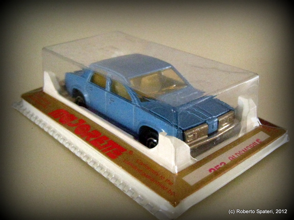 Majorette Oldsmobile Cutlass Supreme (n.253)